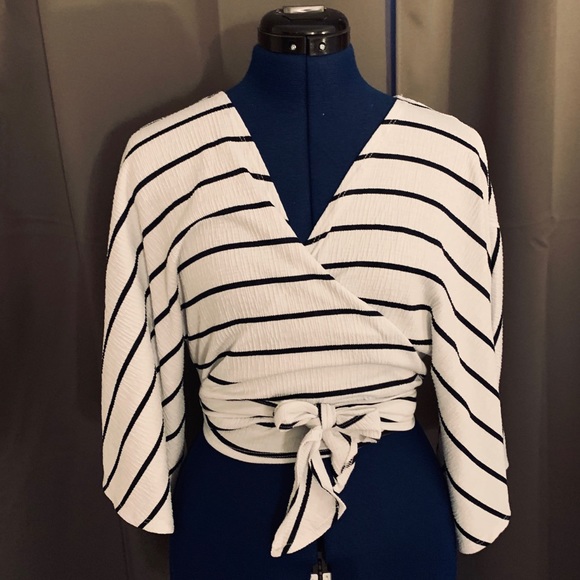 striped wrap top - Picture 3 of 4
